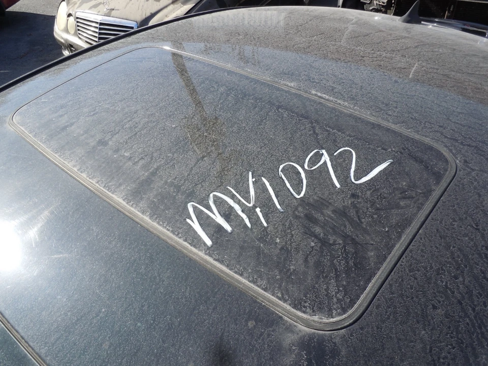 Солнцезащитное стекло для крыши Buick Regal 2011-2017 годов выпуска от оригинального производителя - Изображение 1 из 1