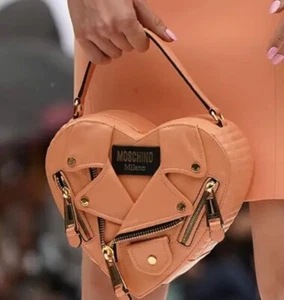 SS22 MOSCHINO Couture Jeremy Scott Peach Heart Shaped Leather Biker Jacket Bag - Bild 1 von 14