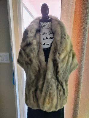 Capa/estola de vison vintage marca cerúleo Emba azul natural (cinza), *bolsos - Imagem 1 de 4