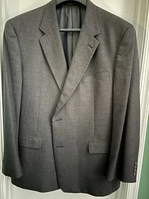 Traje Austin Reed 48R 2 piezas gris carbón sólido 2btn todo el año 40WX30L hecho en Estados Unidos usado en excelente estado Foto 1 de 4