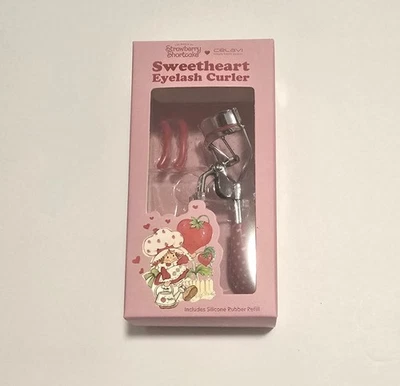 Rizador de pestañas rojo Celavi Sweetheart Strawberry Shortcake 1 pieza Foto 1 de 4