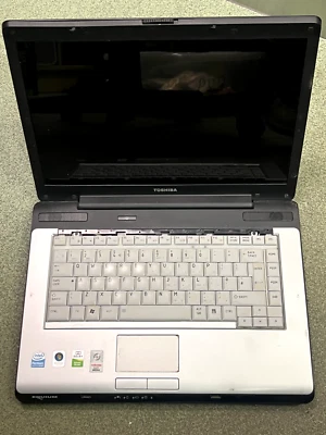 toshiba equium a200 spares and repairs, turns on intermittently - Image 1 of 4