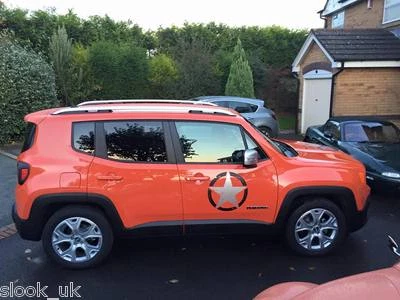 Schwarz Jeep Renegade Star Aufkleber - Set Mit Drei - Distressed Look 17 " 432mm - Bild 1 von 3