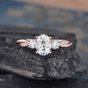 2Ct Oval Cut Lab Created Diamond Women's Engagement Ring 14K Rose Gold Plated - Picture 1 of 7