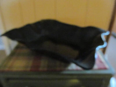 Elite Global Solutions 黑色扇贝三聚氰胺 - 15.5 英寸长 x 12.25 英寸宽 x 2.75 D — 第 1/4 张图片