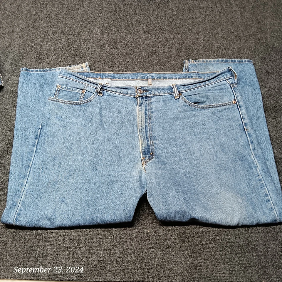 ** Levi 550 Jeans Men 42x30 Relaxed Fit Tapered Leg - Image 1 of 4