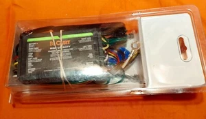Convertidor de luz trasera alimentado Curt 56190 OEM - Imagen 1 de 3