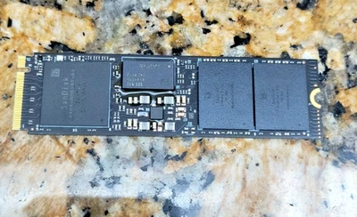 SanDisk NVME SSD 1TB M.2 UnMarked No Stickers Works - Image 1 of 4