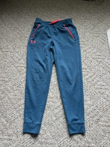 Jungen Under ARMOUR Jogginghose Größe M - Bild 1 von 3