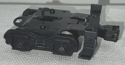 MTH/RAILKING O-GAUGE 4-WHEEL PILOT TRUCK WITH COUPLER/HIDDEN UNCOUPLING TAB - Image 1 of 4