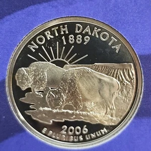 2006 S State Quarter North Dakota Proof Deep Cameo CN-Clad Coin - Picture 1 of 4