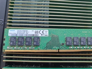 New Samsung 16GB DDR4 2400MHz PC4-19200 2RX8 UDIMM Memory Ram M378A2K43CB1-CRC - Picture 1 of 5