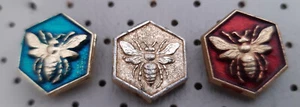Bee bees Slovenia vintage pins - Picture 1 of 1