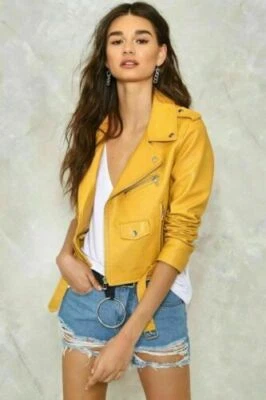 Chaqueta elegante amarilla de diseñador de piel de cordero de cuero para motocicleta para mujer Foto 1 de 4