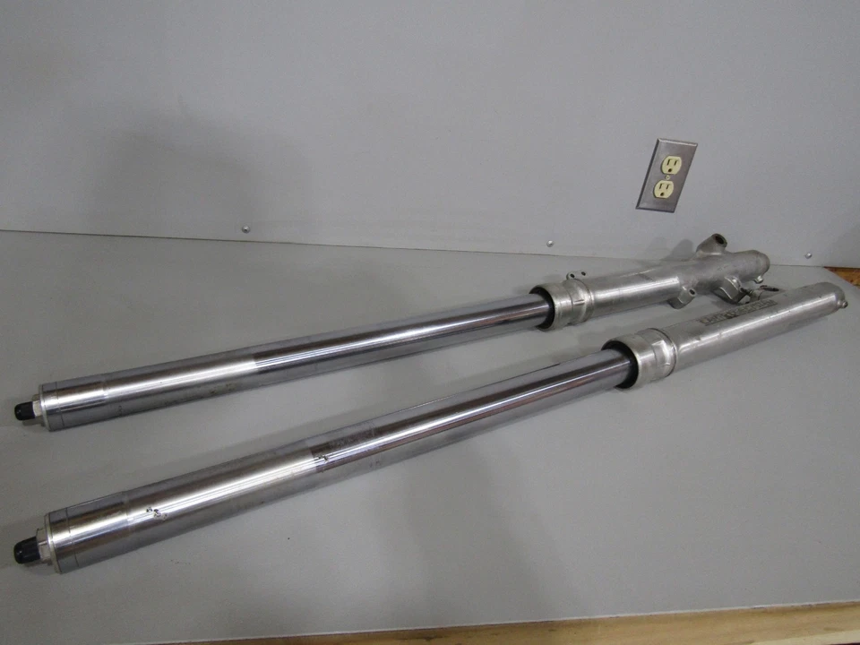 Horquillas Honda XR250R 1987 suspensión delantera puede adaptarse a otros años y modelos Foto 1 de 4