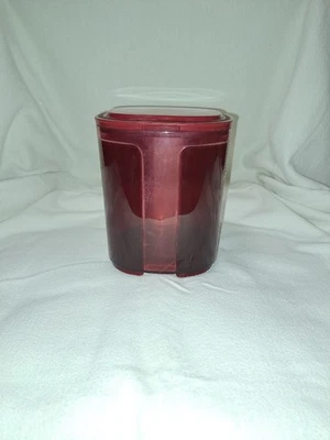 Vorratsbehälter von Tupperware / Tupper  * Skyline 1,5l *  in rot transparent - Bild 1 von 3