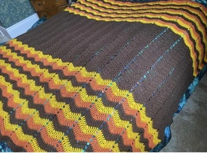 70"x 57" Vintage Habitat Mid Century 70er Handarbeit Strickdecke orange Zick Zack - Bild 1 von 10