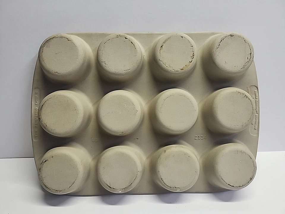 Керамическая посуда Pamped Chef Family Heritage на 12 чашек сковорода для кексов 15x10x2 сделано в США - Изображение 1 из 4