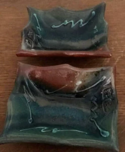 Vintage Studio Art Pottery 2 Small Dishes 5 x 4" Maker Stamped - Picture 1 of 3