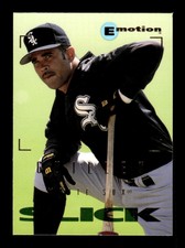 1995 SkyBox E-Motion Ozzie Guillen   #27
