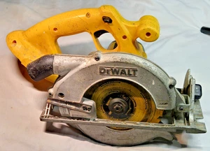 DeWALT DC390 XRP CORDLESS CIRCULAR SAW 165mm 18V no battery no charger (working) - Picture 1 of 8