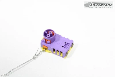 Chevrolet Equinox 2018-2019 volante delantero izquierdo conector de cable OEM Foto 1 de 4