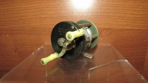Vintage Shakespeare Intrinsic Model FE freshwater baitcast fishing reel - Picture 1 of 8