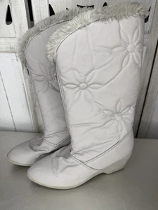 Vintage Puffer Gray Flower Winter Snow Boots 80s Size 8.5 - Picture 1 of 9