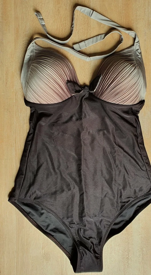 Badeanzug Class International Gr.36 Cup D NEU - Bild 1 von 1