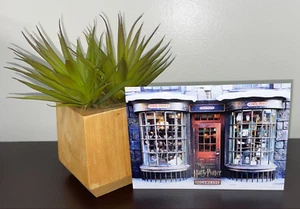 Postal estampada Universal Orlando Wizarding World of HARRY POTTER Hogsmeade. - Imagen 1 de 2