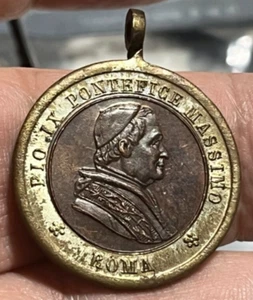 Cincin 19, hermosa medalla, Papa Pío IX, fechada 1877, tamaño 32 mm/26 mm - Imagen 1 de 6