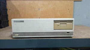HewelettPackard 9153C Disc Drive SN: 2732A22160 with Floppy Drive - Zdjęcie 1 z 2