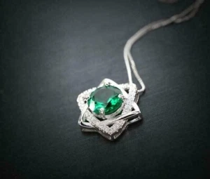 Round Cut Simulated Green Emerald Stunning Star Pendant In 14k White Gold Plated - Picture 1 of 6