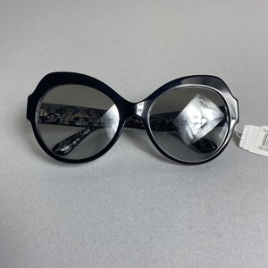 NEW Dolce & Gabbana 56mm Butterfly Sunglasses Black // Style DG4320F56-YZ