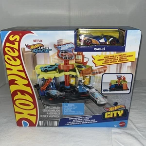 = Hot Wheels Downtown Express Car Wash Let's Race Netflix HDR24 - Picture 1 of 2