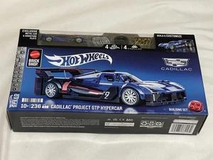 Mattel Brick Shop Hot Wheels Cadillac Project GTP Hypercar Spielzeugset versiegelt  - Bild 1 von 9