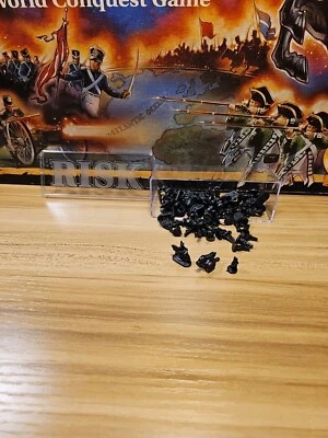 Black Army Only .From RISK World Conquest Board Game Parker Brothers Vintage 93 - Изображение 1 из 2