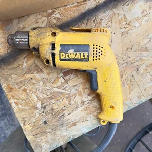 DEWALT D21002 3/8" Corded Electric Drill Driver Key chuck SEE VIDEO - Picture 1 of 6