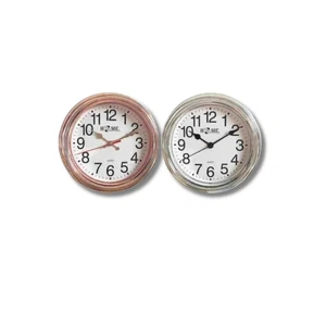 Reloj de pared de cuarzo redondo grande de 8,9′′ con marco metálico - Imagen 1 de 3