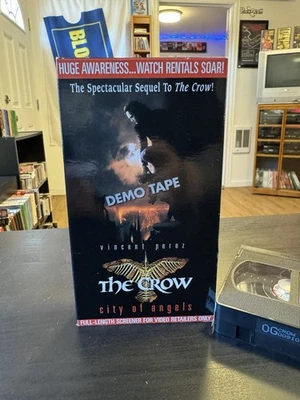 The Crow city of angels VHS Rare Promo Screener 1996 Action Horror Vincent Perez Foto 1 de 4