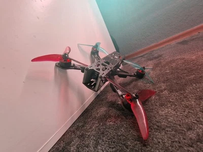 5 inch/zoll Renn Drohne, Quadcopter, Racing. Verkauft als Teilesatz mit Zubehör. - Bild 1 von 4