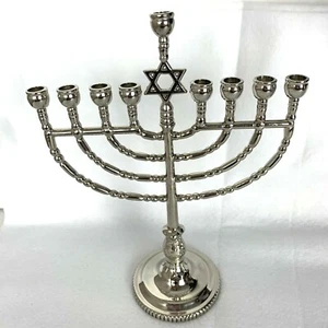 Menora Chanukka Chanukka traditionelle Menora silberfarbene Oberfläche NEU Rite Lite Wt - Bild 1 von 4
