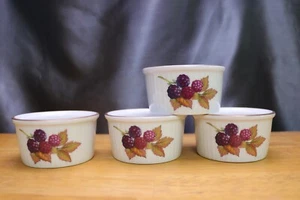 4 Royal Worcester Porcelain Ramekins Evesham Gold Rim Ribbed White Custard Bowl - Picture 1 of 6