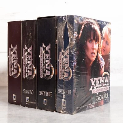 Xena Warrior Princess Complete Series Seasons 1-4 Deluxe DVD Collectors Box Sets Foto 1 de 4