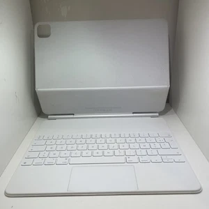 Genuine Apple iPad Pro Magic Keyboard A2480 for Pro 12.9" 4th/5th/6th  - Qwerty - Picture 1 of 9