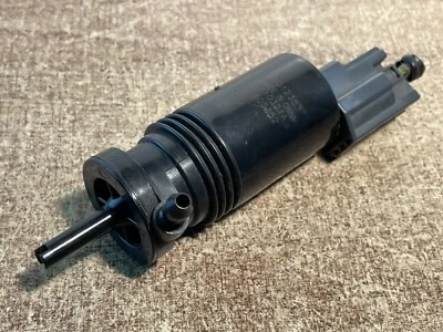 Volvo C30 2010 Headlight Washer Pump 1012353 Free Delivery!!! #1 - Image 1 of 3