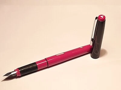 Geha Championfüller (Feder: A) in pinkrot - Bild 1 von 4