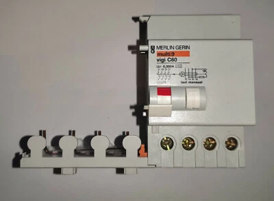 Schneider / Merlin Gerin 26533 Differenzstromblock VIGI C60 4P 25A 300mA 4-polig - Image 1 of 2
