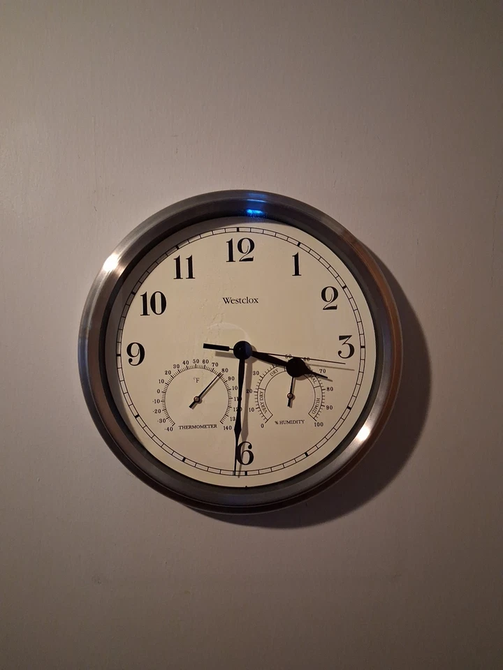 Reloj de pared Westclox acabado plateado 12 pulgadas Termómetro de marco metálico redondo. Bonito Foto 1 de 4