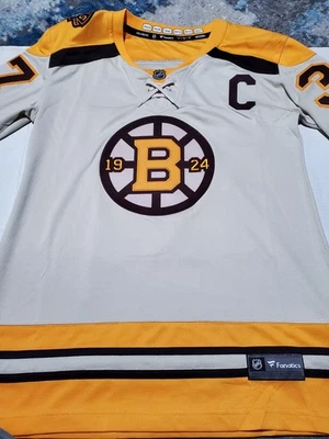 Camiseta Adidas Boston Bruins Bergeron 37 Centennial 1924-2024 Hombre 50 M. Rara nueva con etiquetas. Foto 1 de 4